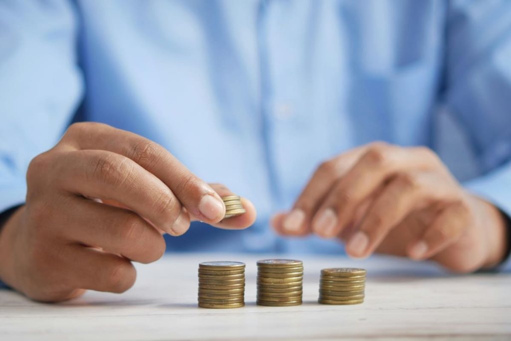 Asesoramiento financiero especializado para familias expatriadas en Mallorca. Hipotecas, inversión, jubilación y fiscalidad adaptada a residentes extranjeros.